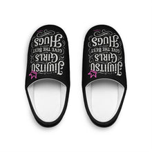Load image into Gallery viewer, Indoor Slippers Chickjitsu Hugs