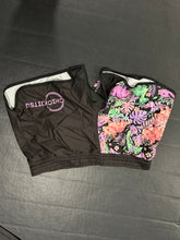 Load image into Gallery viewer, Chickjistu Shorts Dino/Camo/Snakes