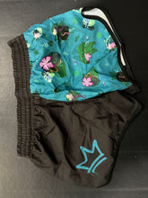 Load image into Gallery viewer, Chickjistu Shorts Dino/Camo/Snakes